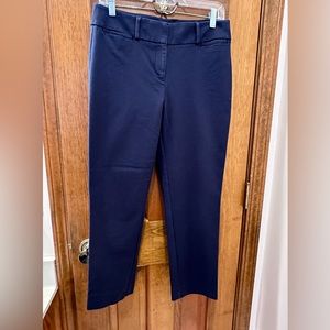 LOFT NAVY RIVIERA CROPPED PANT SIZE 4